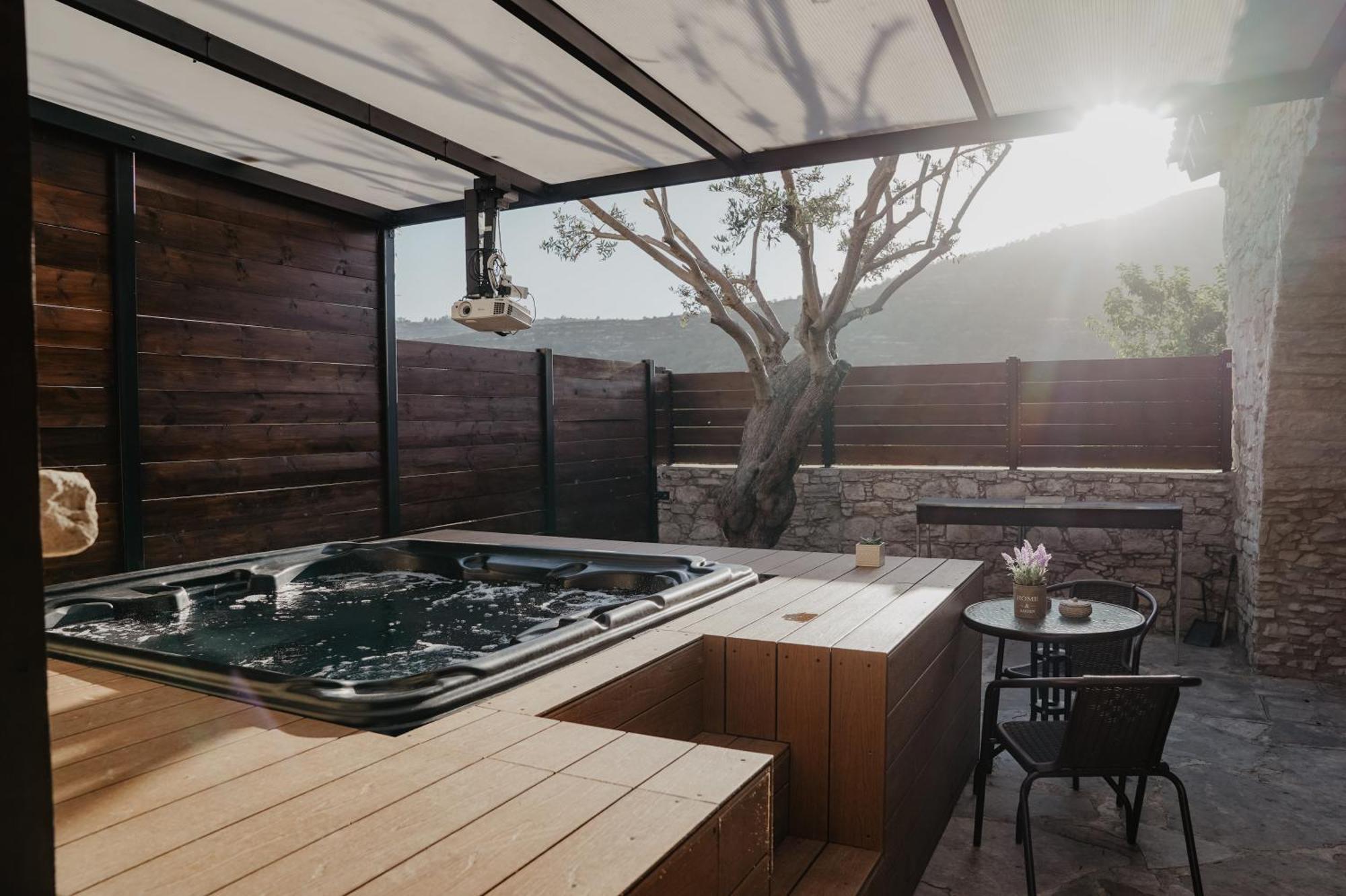The Stonehouse Suites With Private Bath Spas Лимасол Екстериор снимка