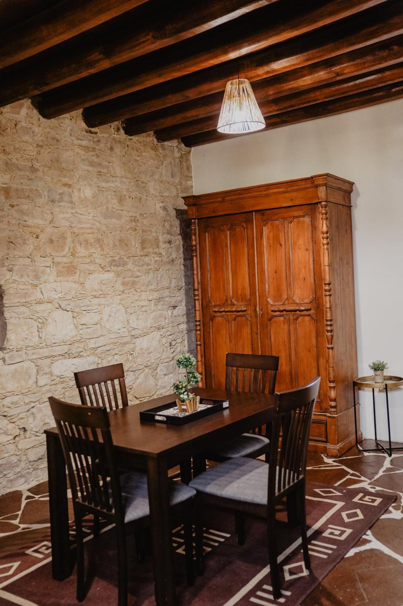 The Stonehouse Suites With Private Bath Spas Лимасол Стая снимка